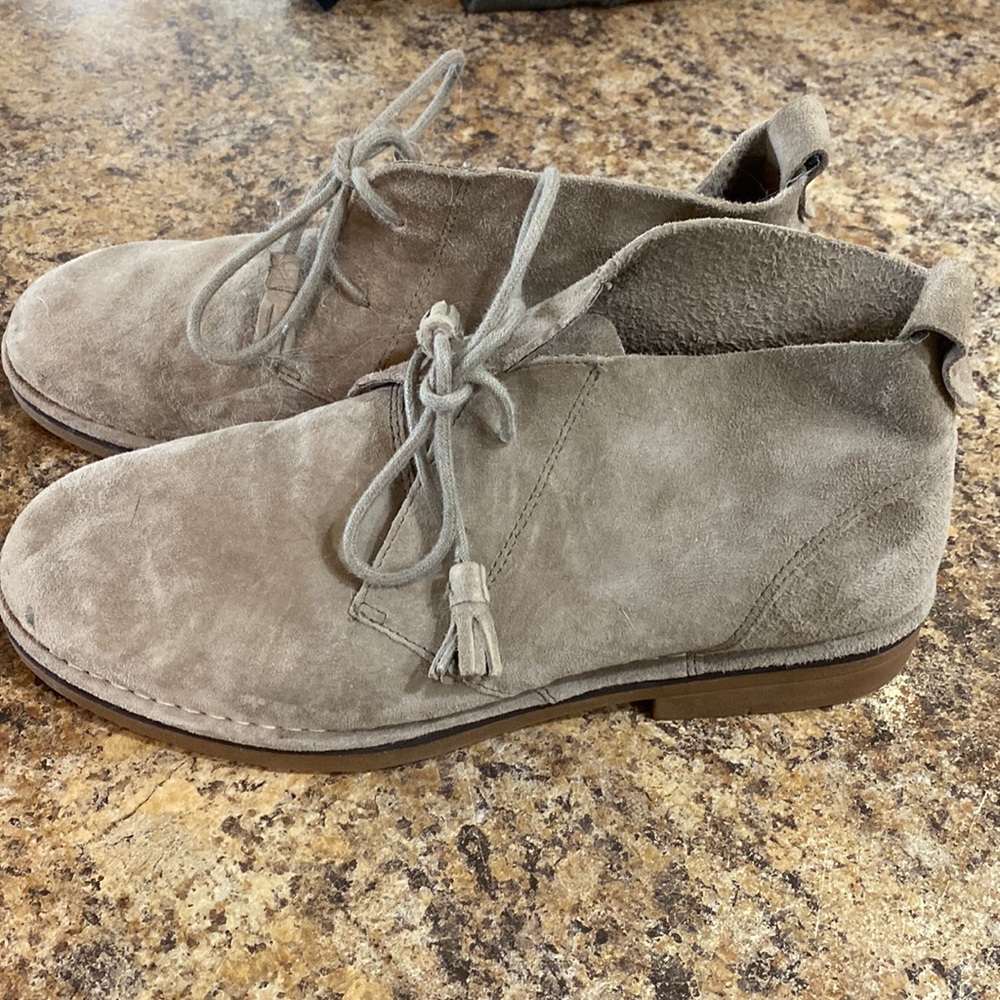 Hush Puppy boots - taupe size 9.5